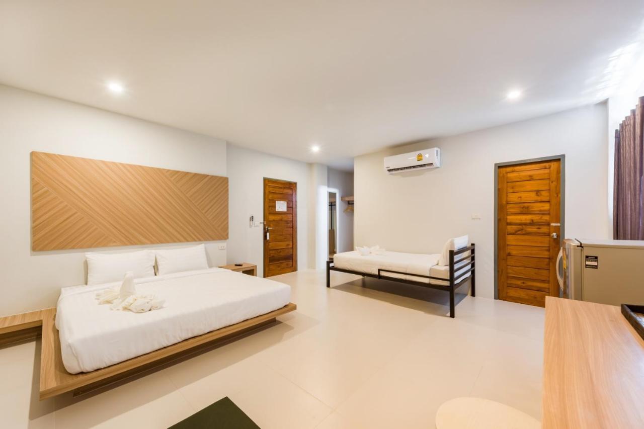Phuket Marine Poshtel - Sha Plus Chalong Extérieur photo